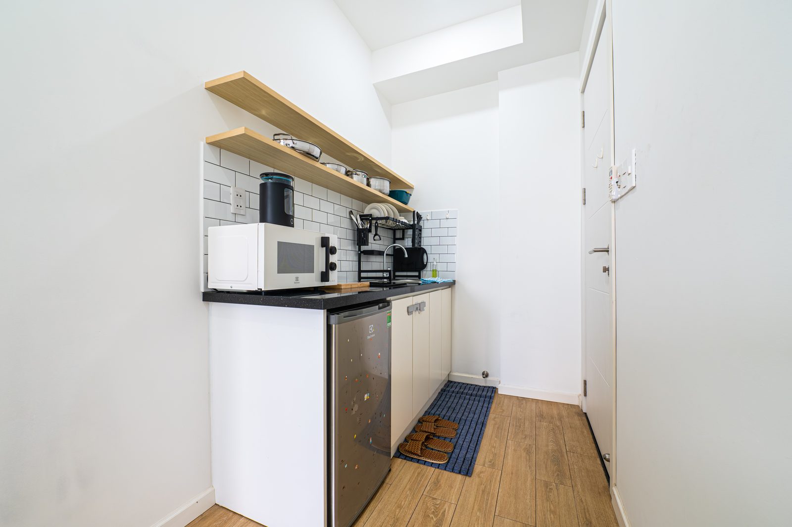 Studio 5.5 interior, photo 8 of 13